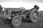 tractor_antiguo_2.jpg tractor_antiguo_2.jpg